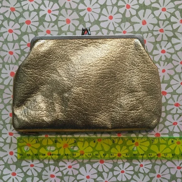 Vintage Laurel Burch Earrings & VTG Gold Purse - Picture 9 of 15